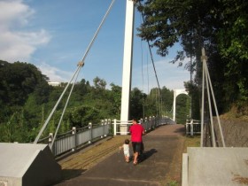 亀山湖・遊歩道の橋